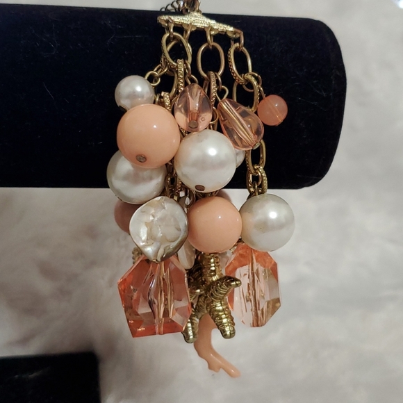 Goldtone faux pearls starfish peach acrylic shells bracelet - Picture 5 of 6